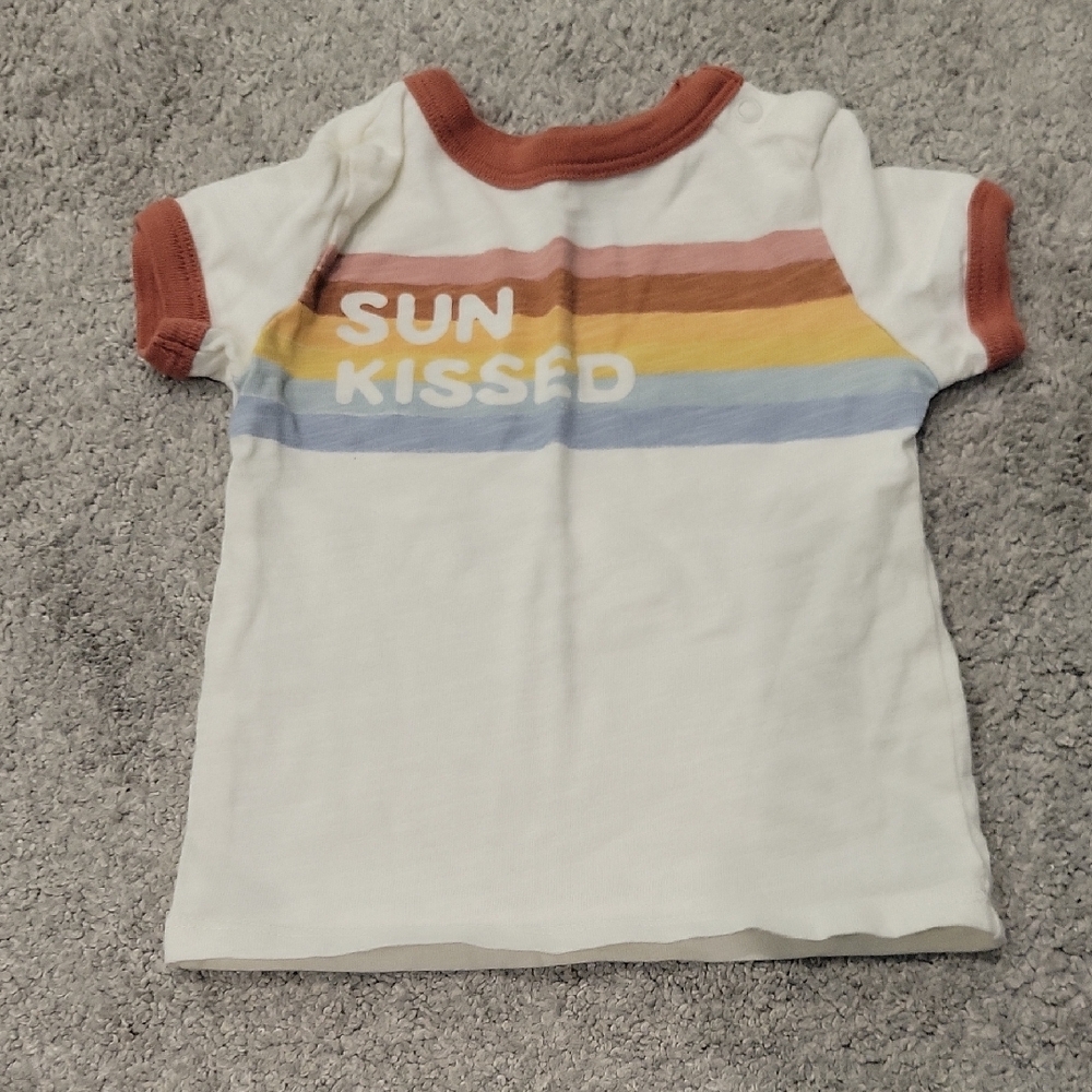 LC Lauren Conrad White and Red Short Sleeve Tee Vintage Style